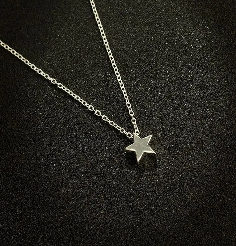 Star Pendant Clavicle Necklace