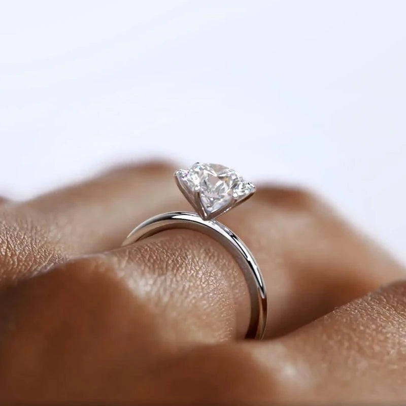 Classic Round Moissanite Engagement Ring (GRA Certified)