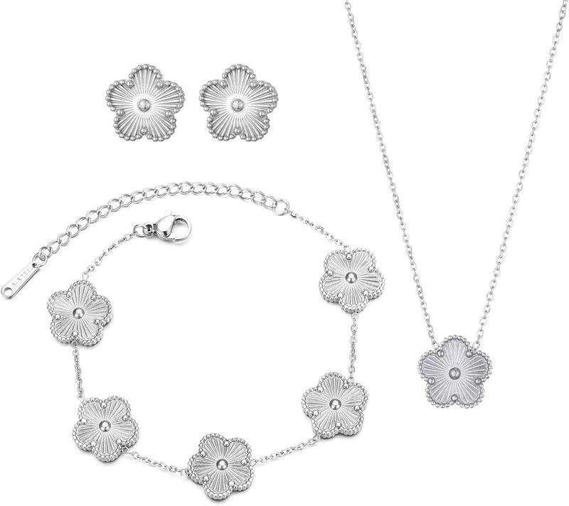 Five-Leaf Clover Jewelry Set